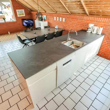 Dom wakacyjny Charming Partly Renovated House By Ferring Sj862 Lemvig